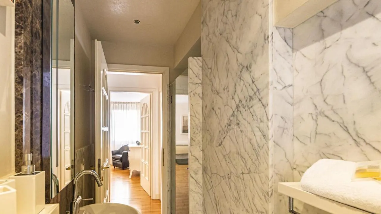 Apartment Ca' Emma San Marco - Canal View Venice Italy